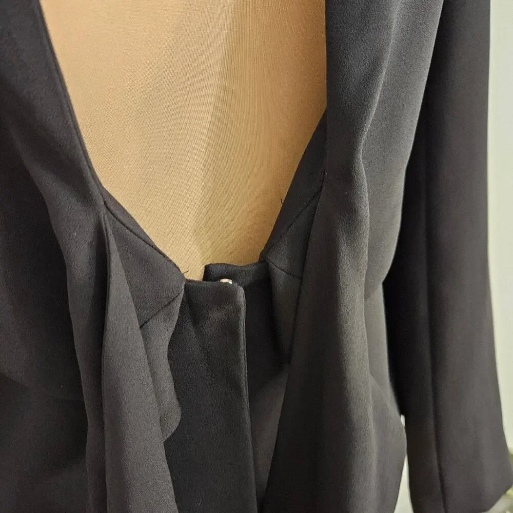 Bloomingdale’s Black Tie Front Blazer Jacket Womens Size 6 Academia Goth Minimal